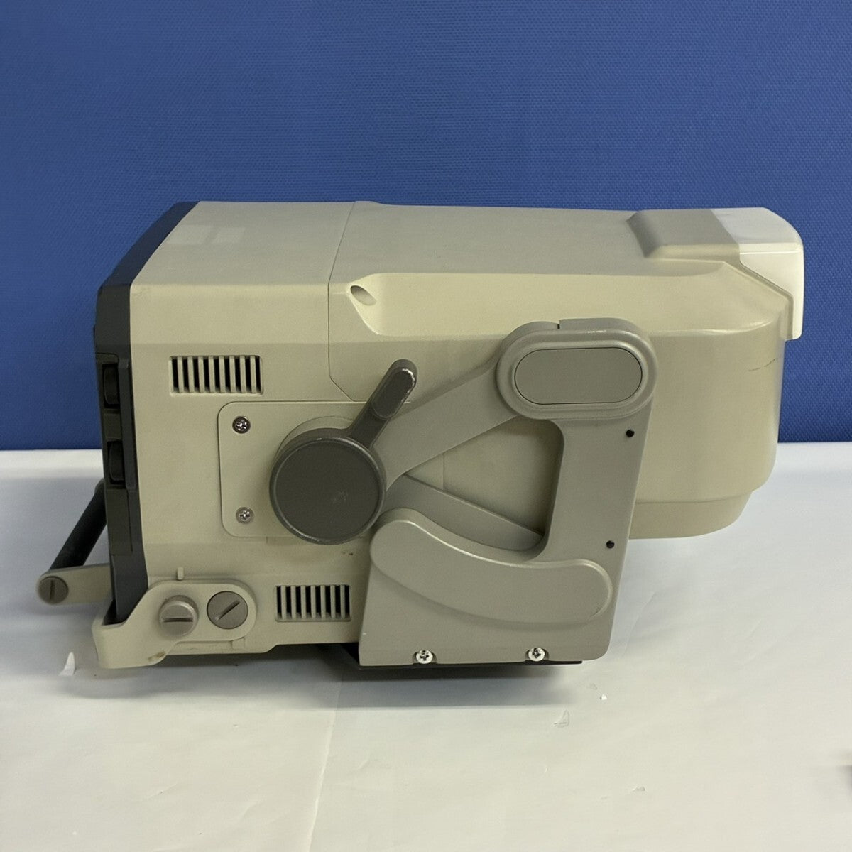 SONY HDVF-9900 Electronic Viewfinder 9-inch CRT with Hard Case (as-is) [j1244957866]