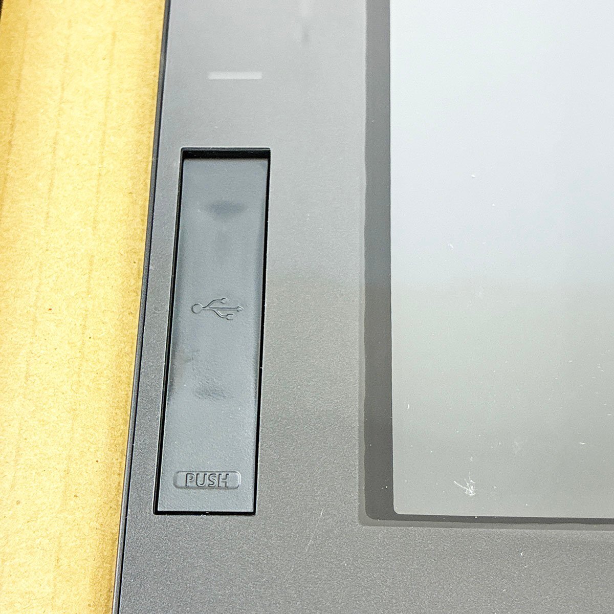 Mitsubishi GT2710-VTBA Touch Panel Graphic Operation Terminal GOT2000 [q1245528668]
