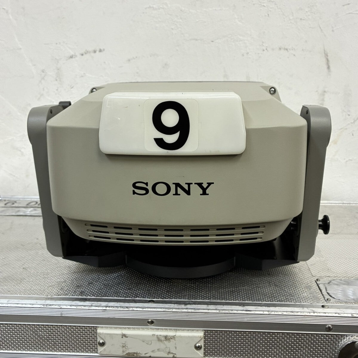 SONY HDVF-9900 Electronic Viewfinder 9-inch CRT with Hard Case (as-is) [e1245753443]