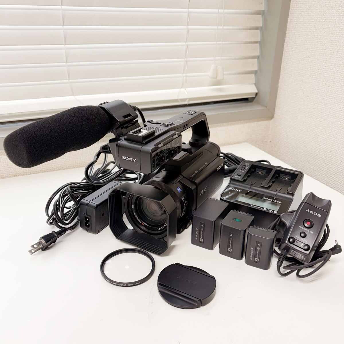 SONY PXW-Z90V Professional Camera with Accessories [k1246644419]