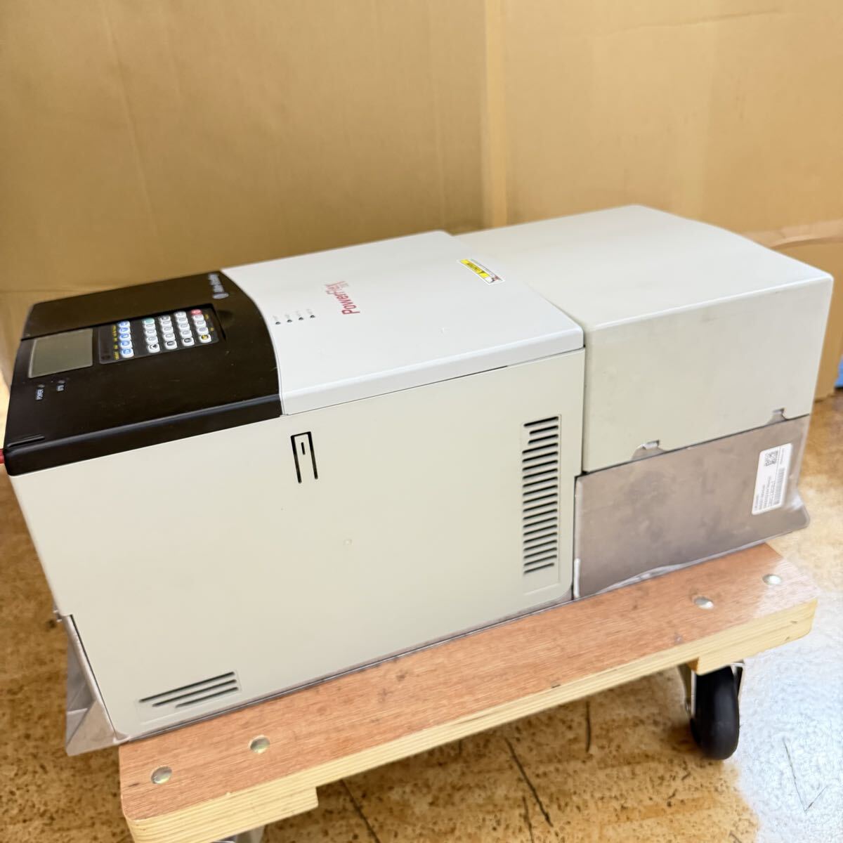 Allen-Bradley PowerFlex 700 Inverter 20BB052A0AYNBNC0 [u1246655064]