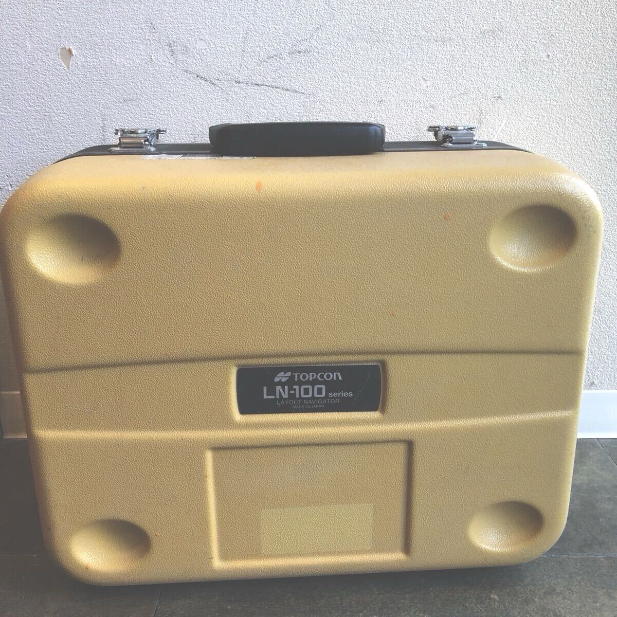 Topcon LN-100 Layout Navigator Surveying Instrument [p1246804459]