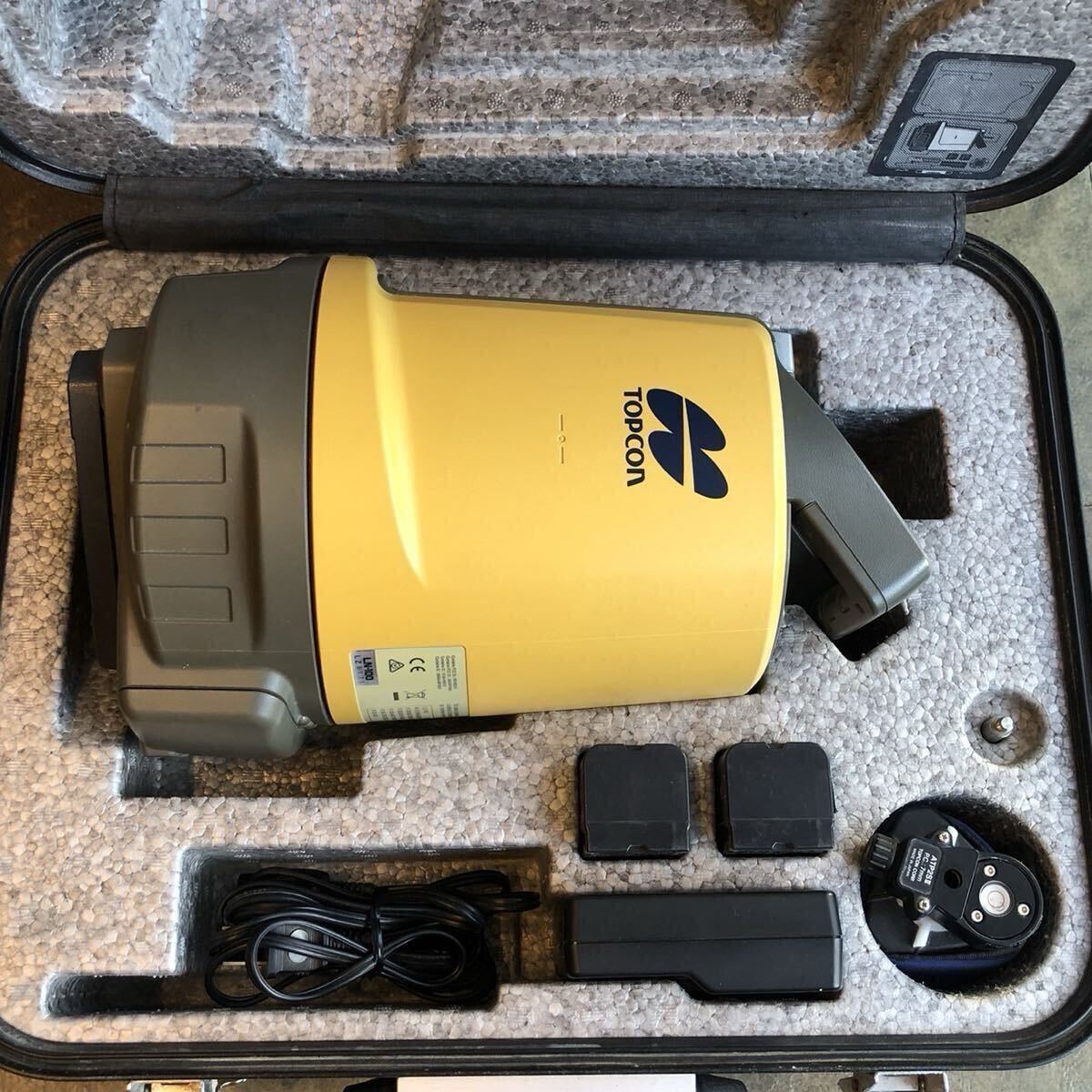 Topcon LN-100 Layout Navigator Surveying Instrument [p1246804459]