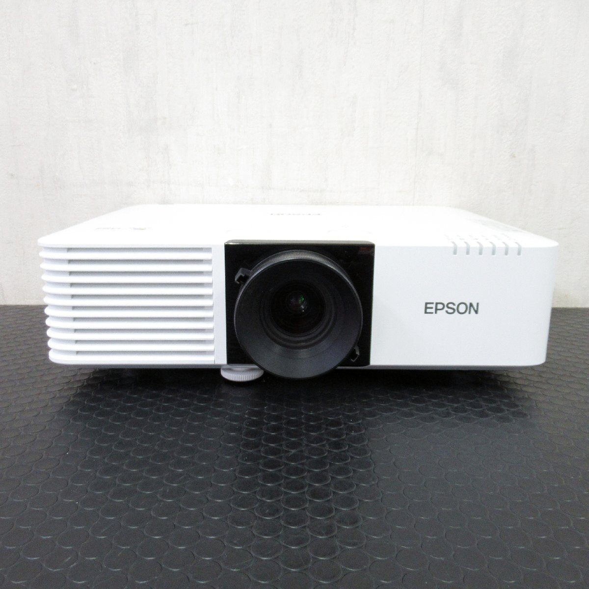 Epson EB-L610W Projector 717H Usage 6000 Lumens [q1246803356]