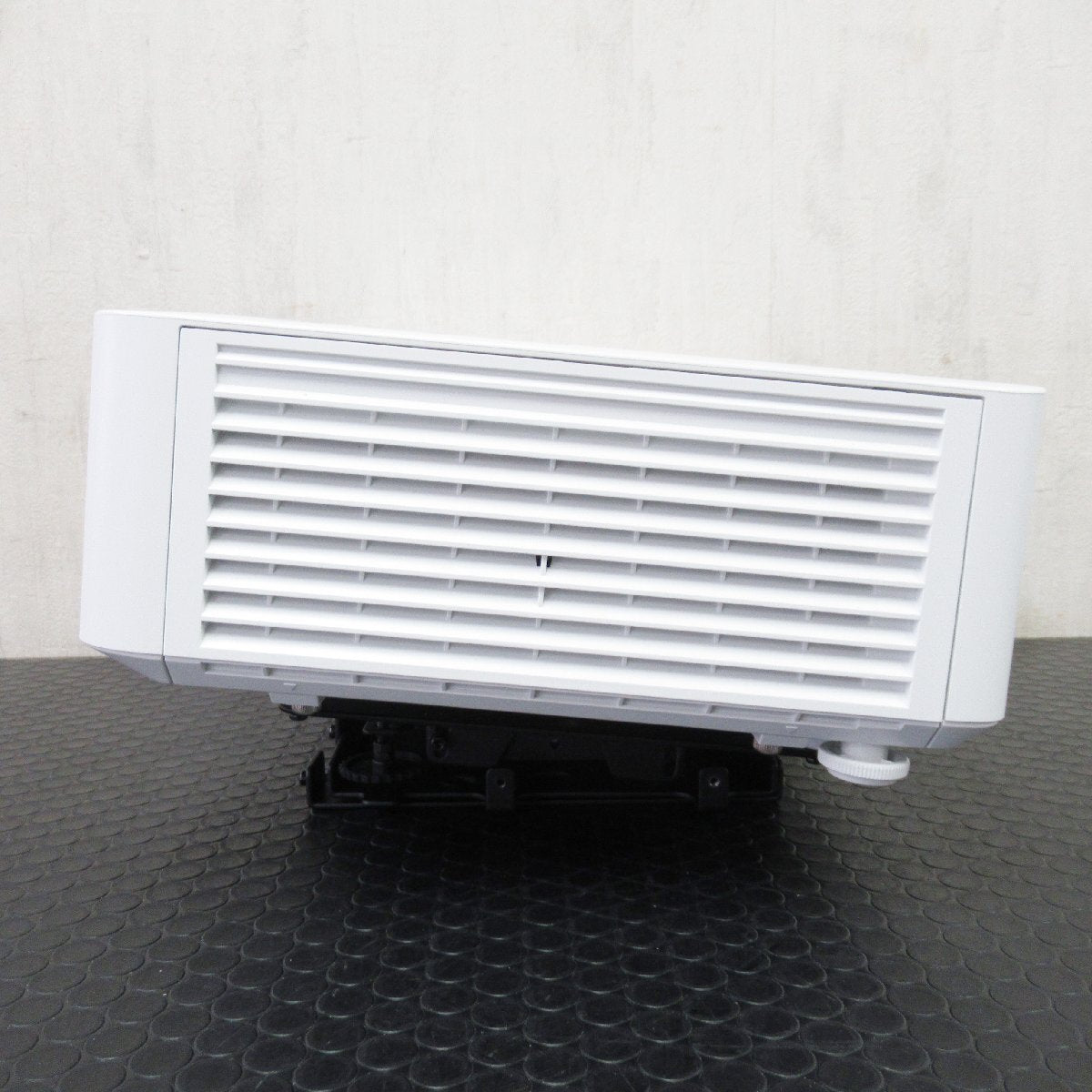 Epson EB-L610W Projector 717H Usage 6000 Lumens [q1246803356]