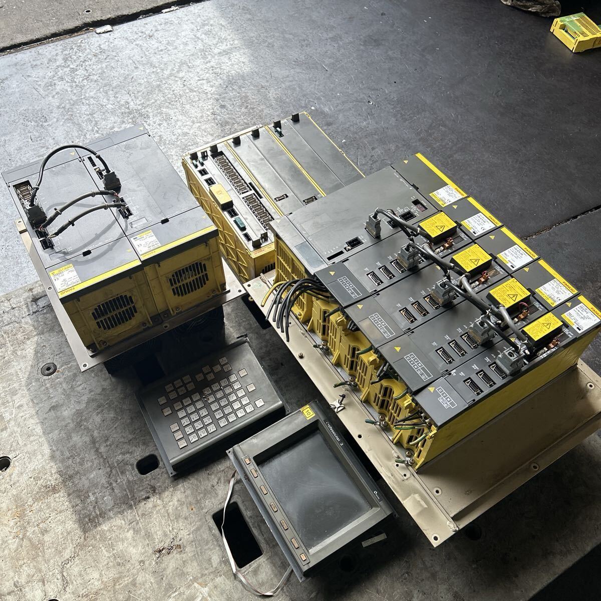 FANUC A06B-6079-H106 Servo Amplifier (for parts or not working) [x1246893551]