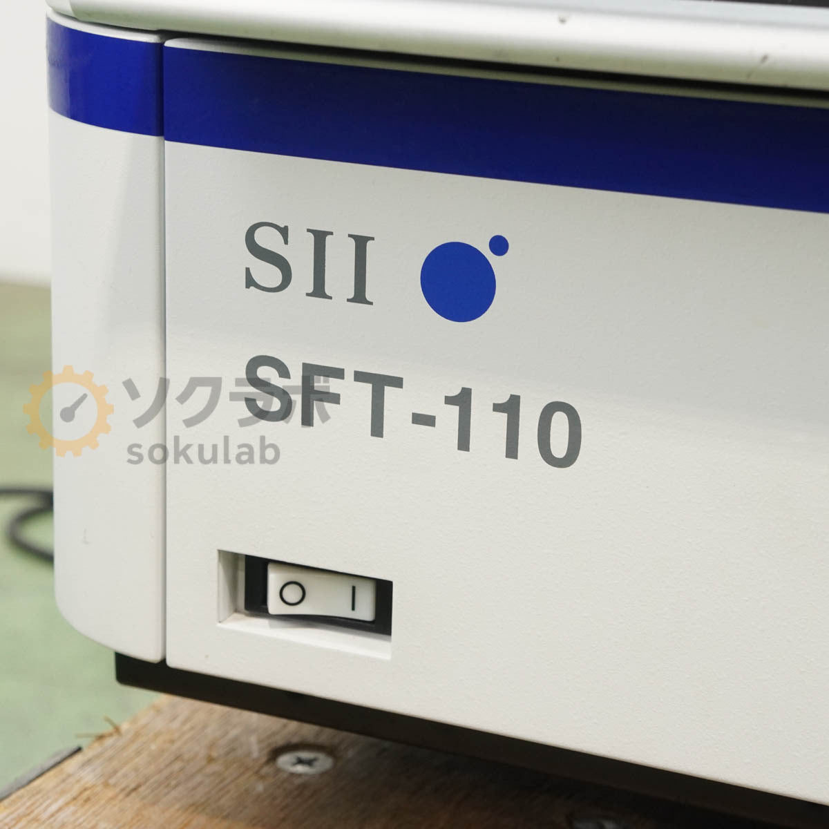 HITACHI SFT-110 Fluorescent X-ray Thickness Gauge with Power Cord and Manual [b1247328034]