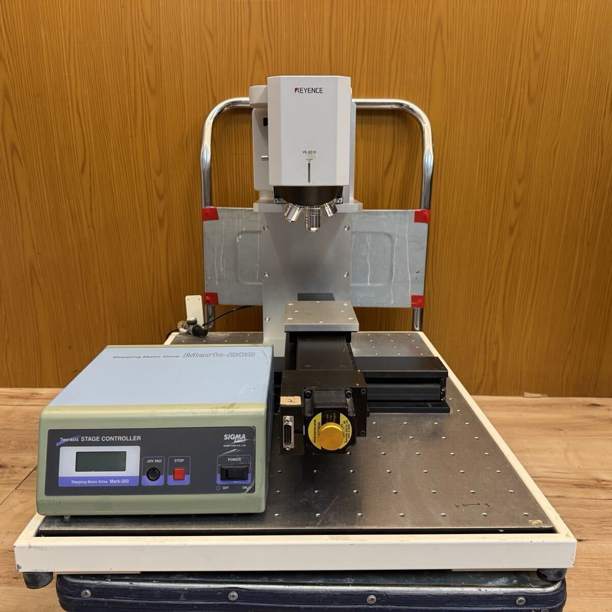 Keyence VK-8510 Laser Microscope with Mark-202 Stage Controller [x1247568482]
