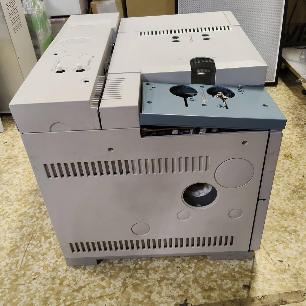 Agilent GC 6890N Gas Chromatograph [p1247832109]