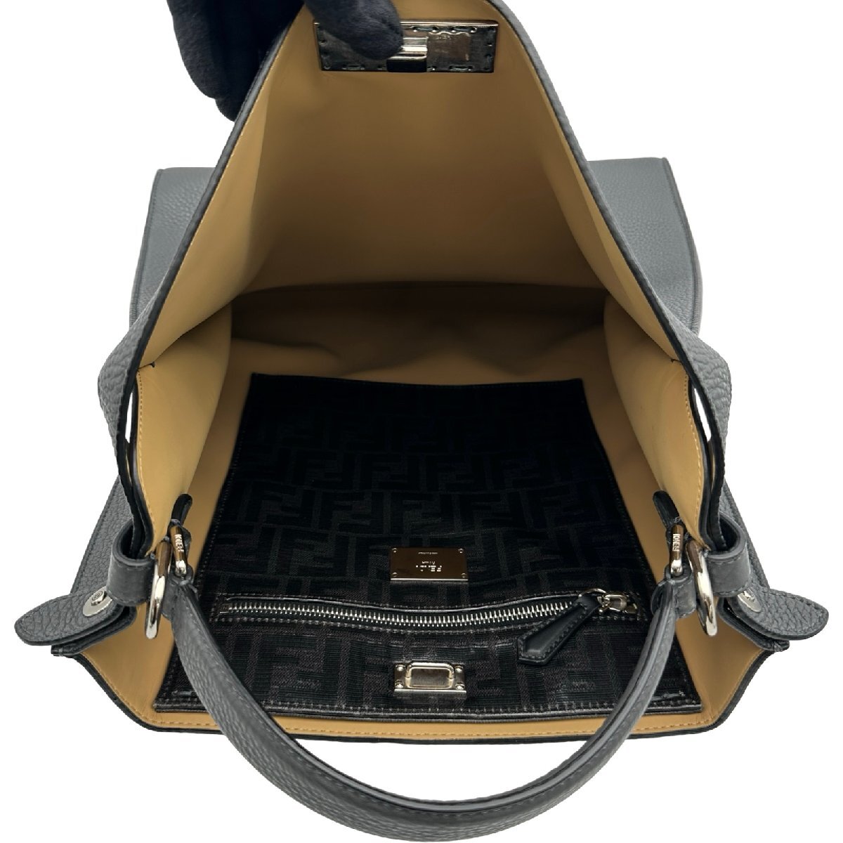 Fendi 7VA447 Shoulder Bag Leather Gray [u1247827987]