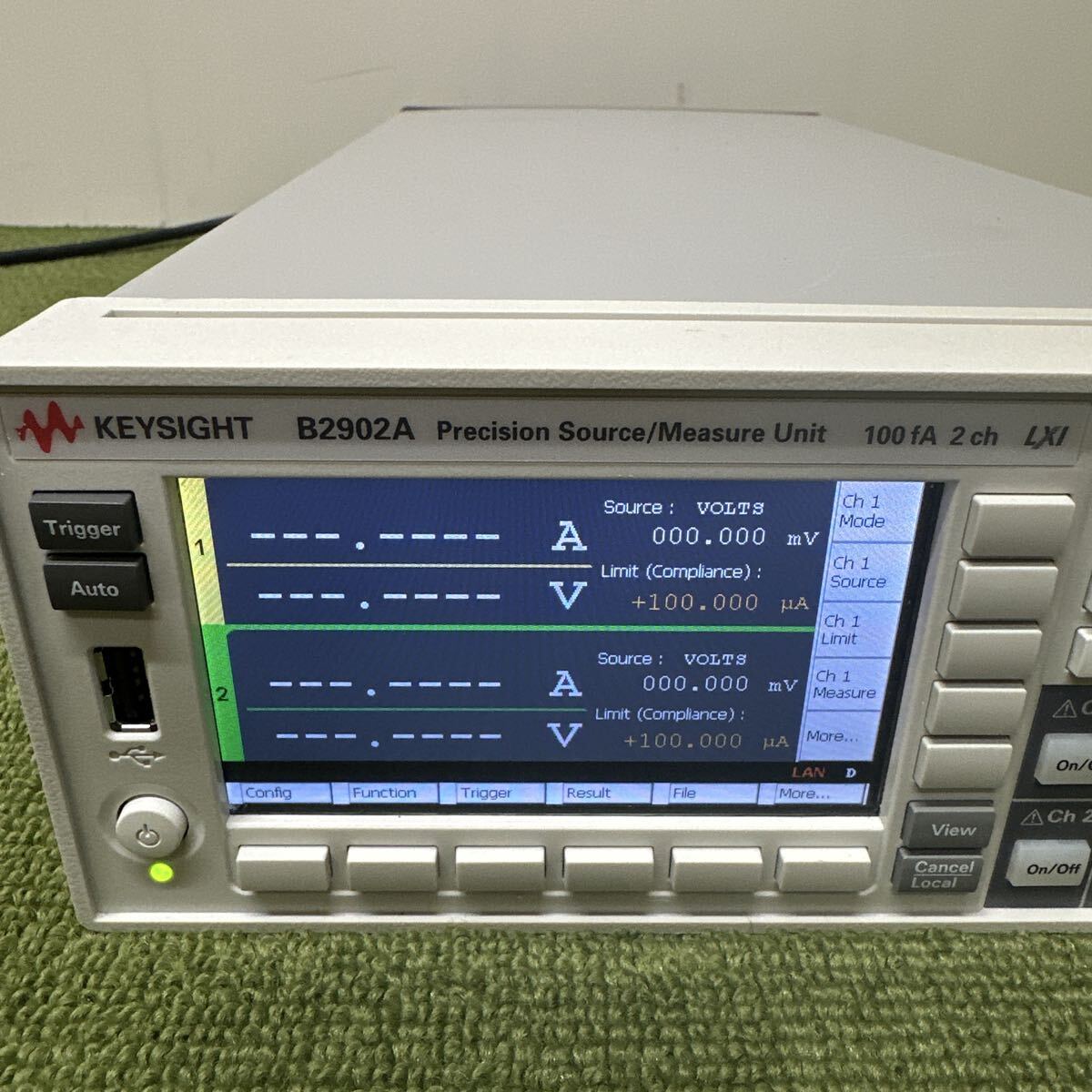 Keysight B2902A Precision Source/Measure Unit 100fA 2ch [m1248332165]