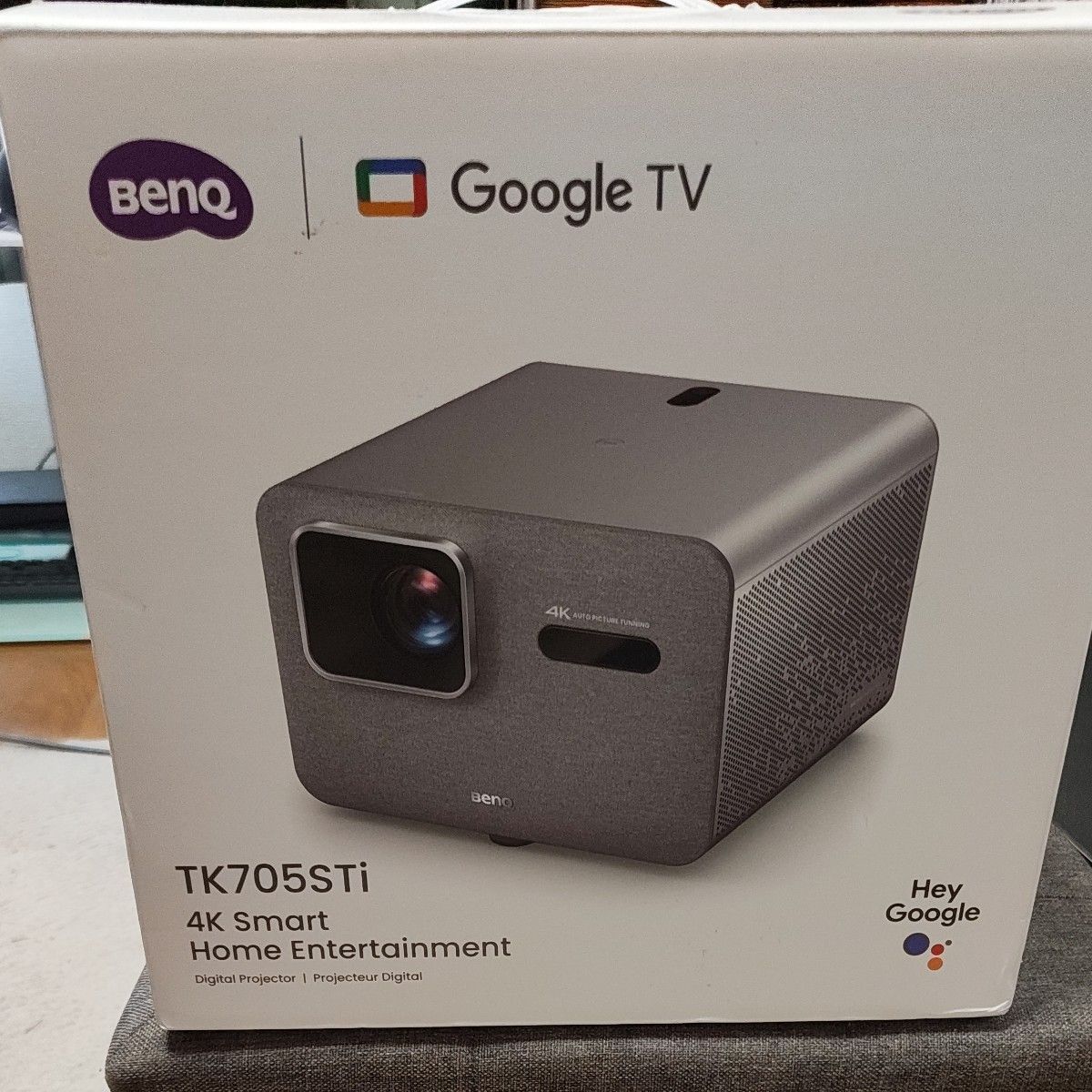 BenQ TK705STI Projector [z705680886]