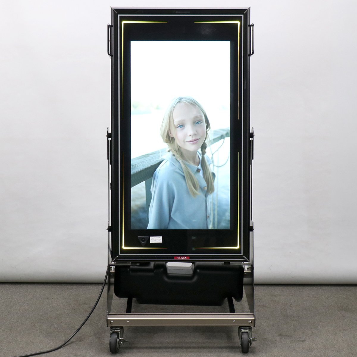 TOWA DS-FL32S Digital Signage 32 inch Outdoor Display [r1249039521]