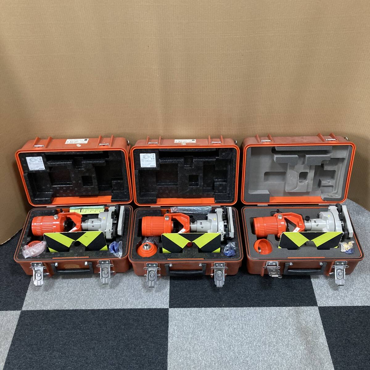 Sokkia APS12 AP41 Surveying Instruments Prism 3 Units [l1249054392]