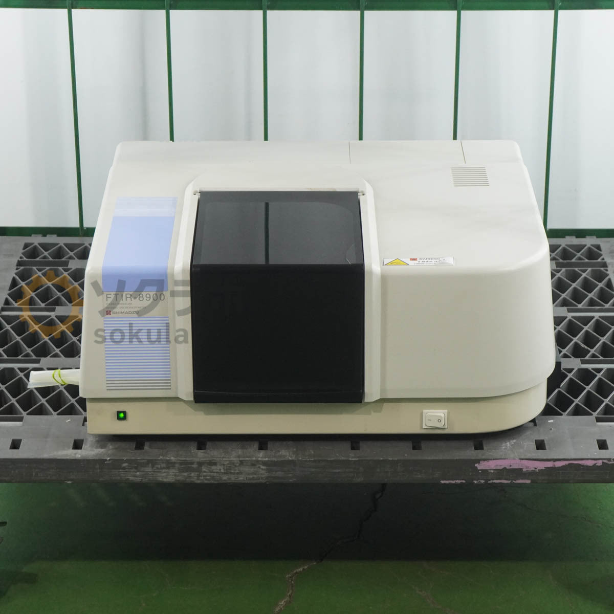 Shimadzu FTIR-8900 Fourier Transform Infrared Spectrophotometer with 206-70125-91 Module [h1249049111]