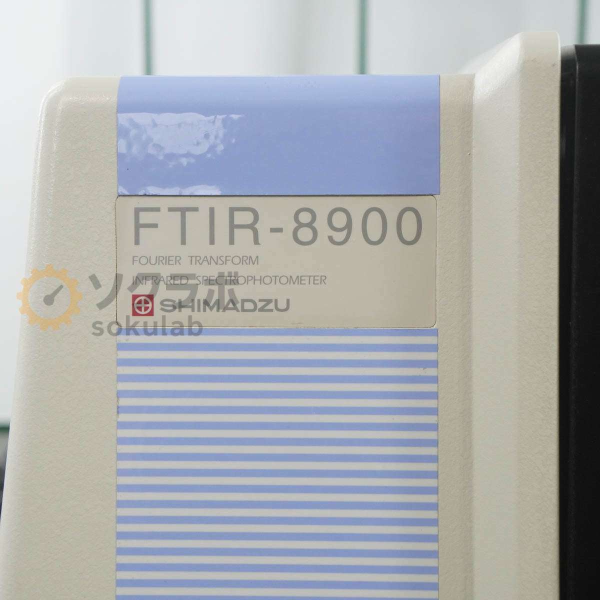 Shimadzu FTIR-8900 Fourier Transform Infrared Spectrophotometer with 206-70125-91 Module [h1249049111]