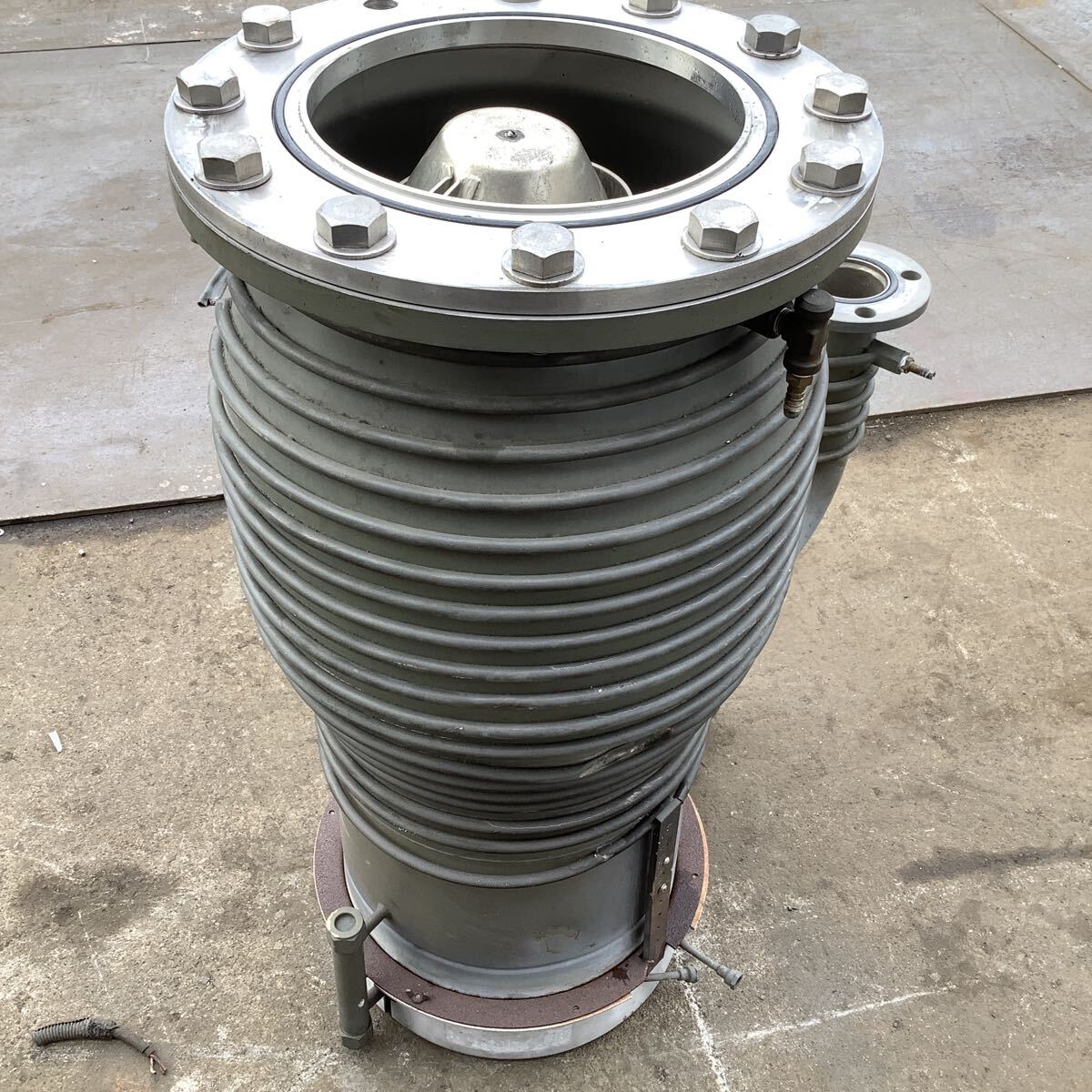 Agilent Diffusion Pump Large Vacuum Pump 50kg (as-is) [u1249062886]