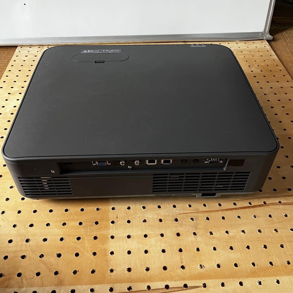 NEC Avio NP-P605ULJL Laser Projector 6000 Lumens WUXGA [r1249271987]