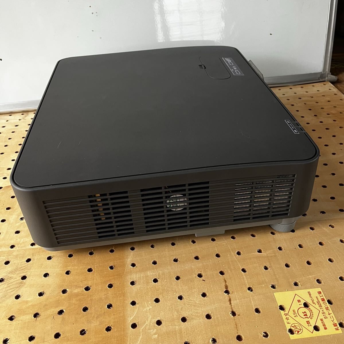 NEC Avio NP-P605ULJL Laser Projector 6000 Lumens WUXGA [r1249271987]