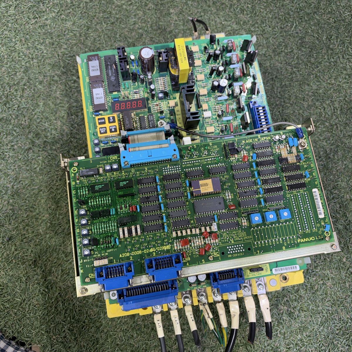 Fanuc A06B-6060-H106-R AC Spindle Servo Unit Controller [d1250043602]