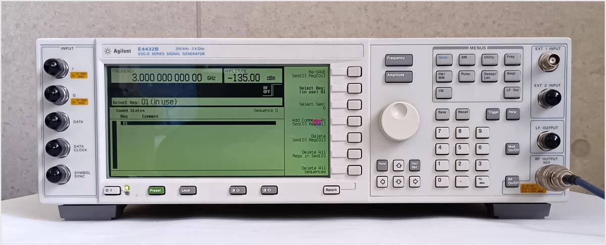 Agilent E4432B Signal Generator 250kHz-3.0GHz [v1227424372]