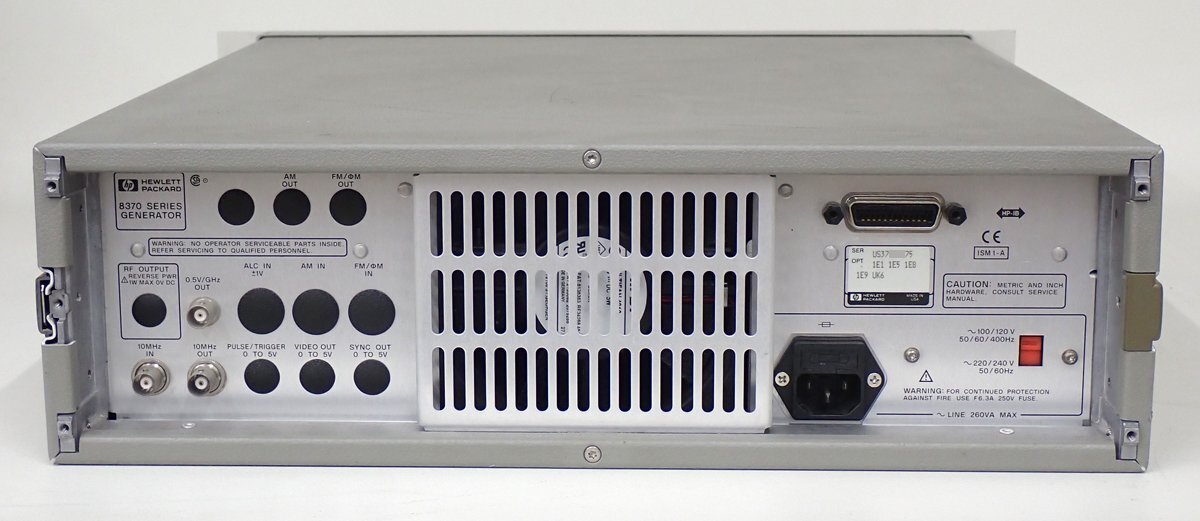 Agilent 83711B Synthesized CW Generator 1-20GHz with Options 1E1 1E5 1E8 1E9 [q1244497357]
