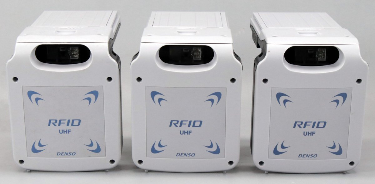 DENSO SP1-QUBi RFID High Output Handy Scanner UHF Band RF Tag Set of 3 Communication Charging Unit Included [1209140268]