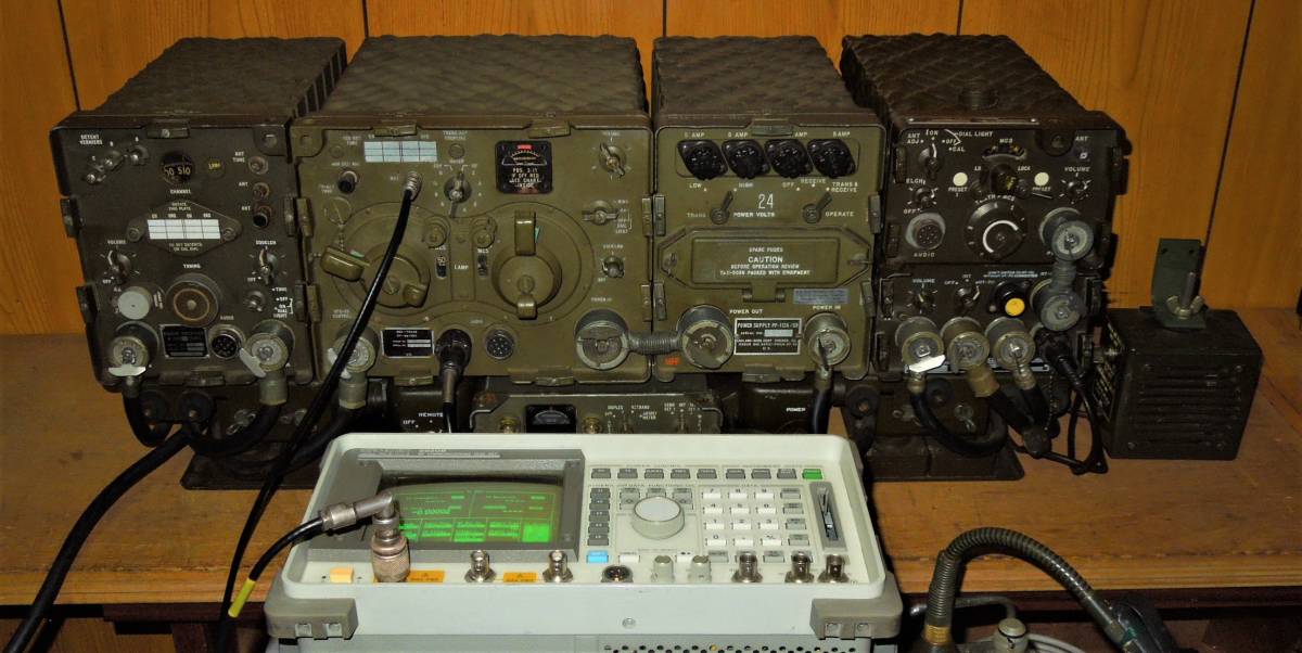 US Army GRC-7 Radio Equipment with CW329 Cover [t817827569]