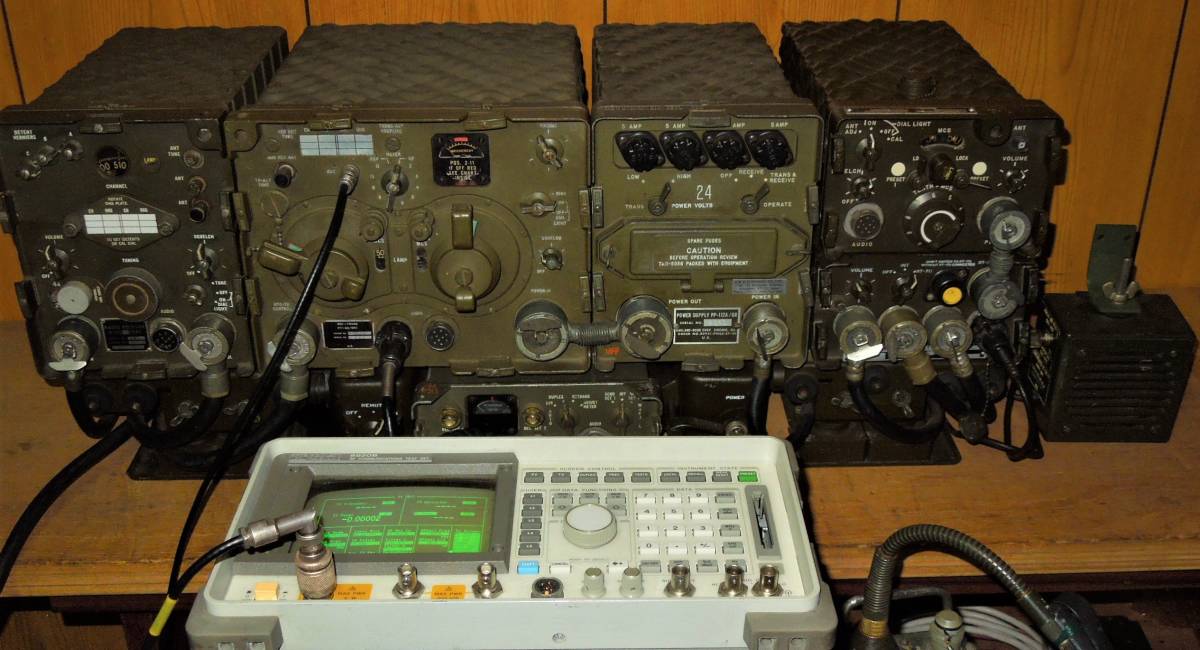US Army GRC-7 Radio Equipment with CW329 Cover [t817827569]
