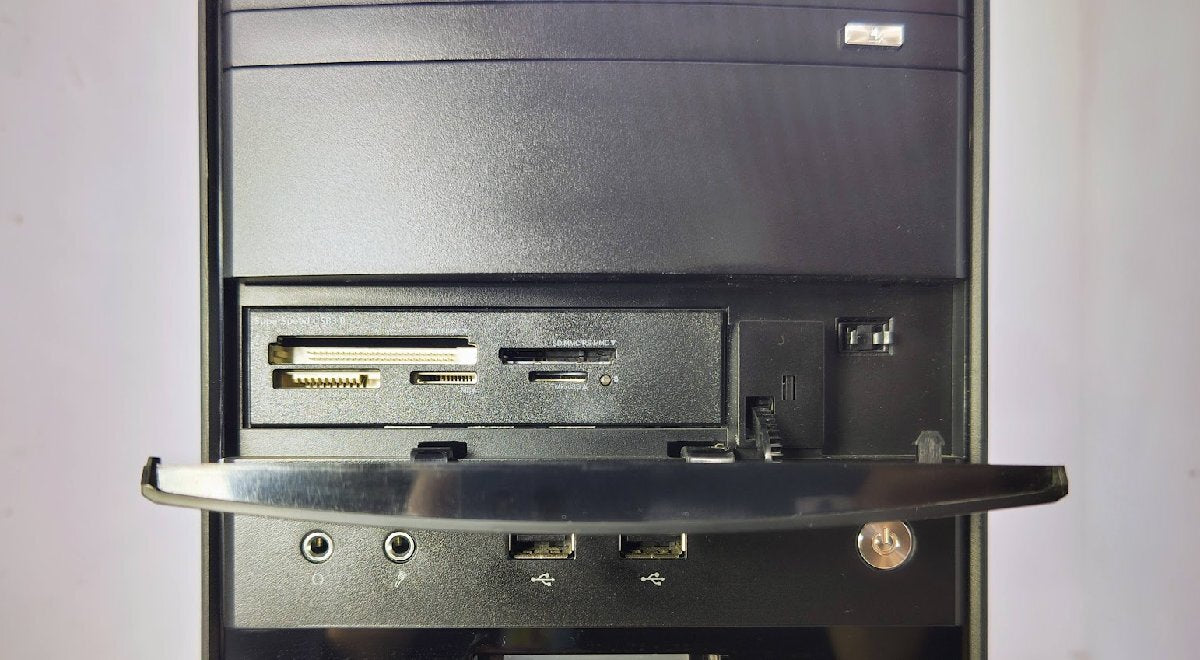 Intel i7-11700F Gaming Mini Tower DT7-G [s1216416775]