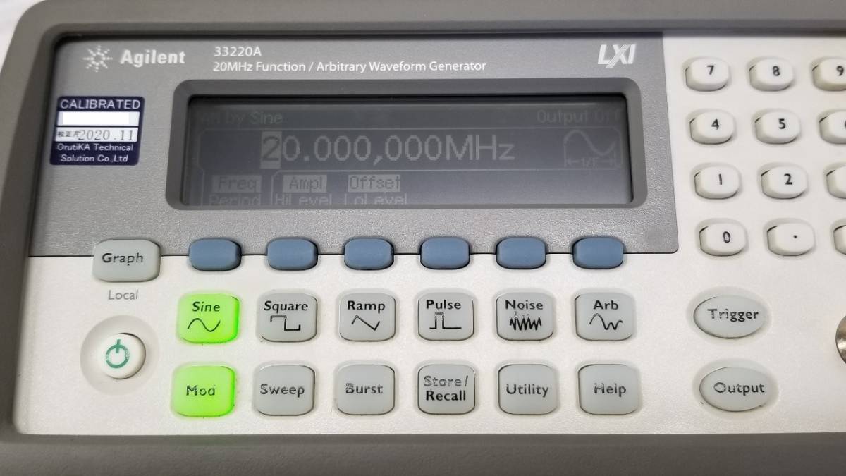 Agilent 33220A Function Arbitrary Waveform Generator 20MHz with Calibration Documents [x765735209]