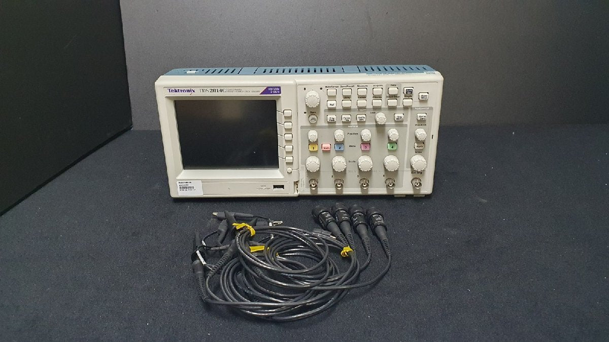 Tektronix TDS2014C Digital Oscilloscope 100MHz 4 Channel 2GS/s TPP0201 x 4 [u1139024003]