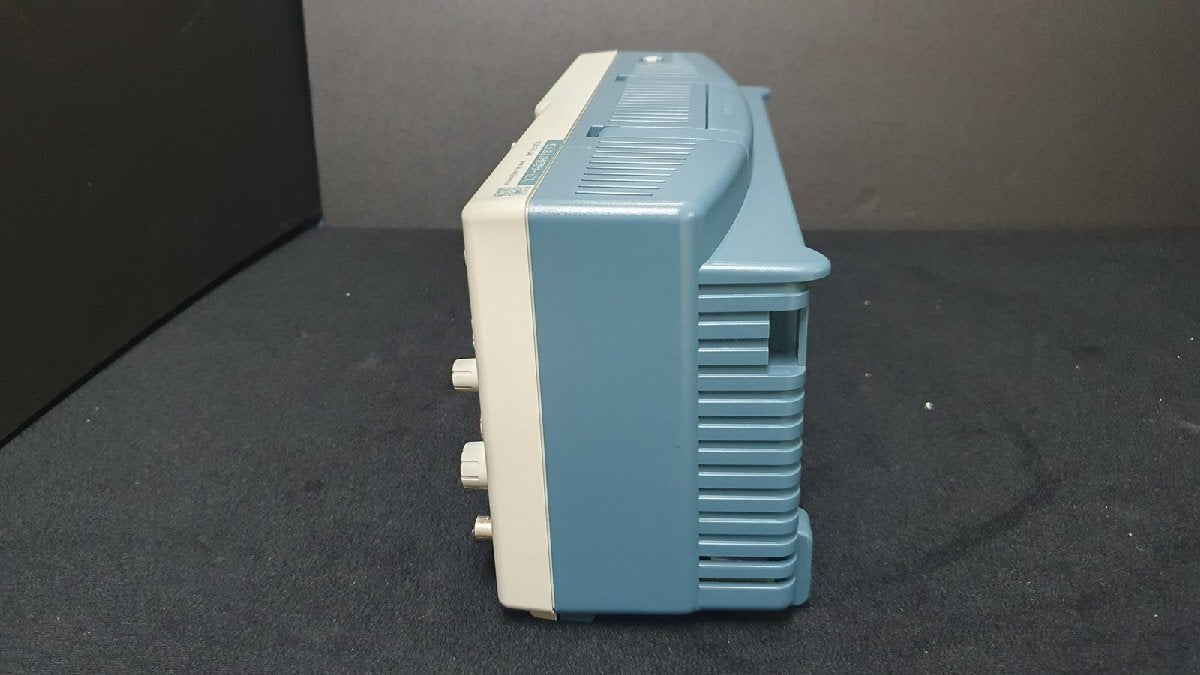 Tektronix TDS2014C Digital Oscilloscope 100MHz 4 Channel 2GS/s TPP0201 x 4 [u1139024003]