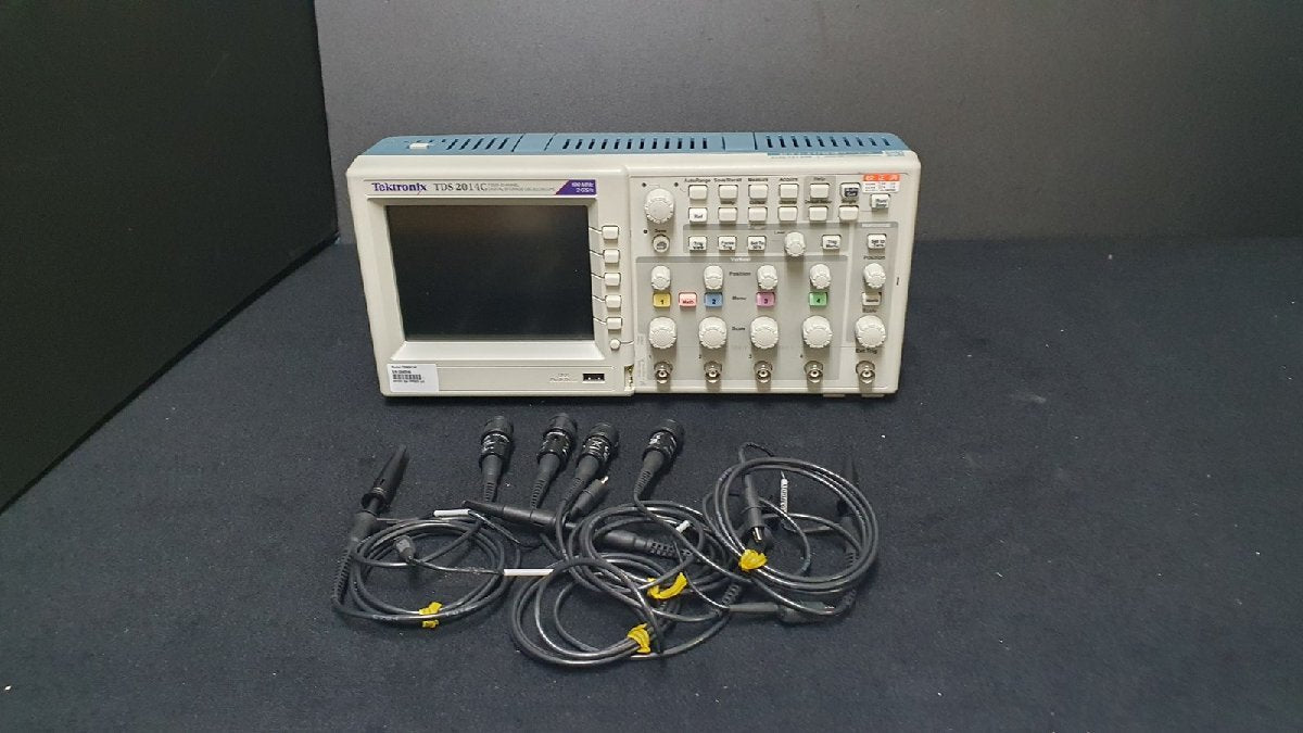 Tektronix TDS2014C Digital Oscilloscope 100MHz 4ch 2GS/s [n1139001975]