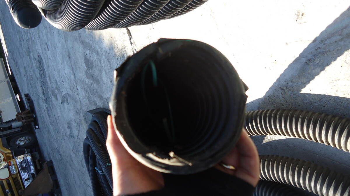 Yutani No. 4055 Electric Wire Protection Material Solar Power Generation Synthetic Resin Pipe [u1147795799]