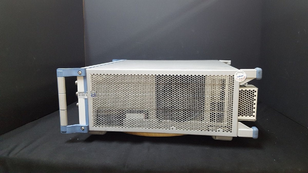 NBC R&S CMW500 Wideband Radio Communication Tester [b1159384685]