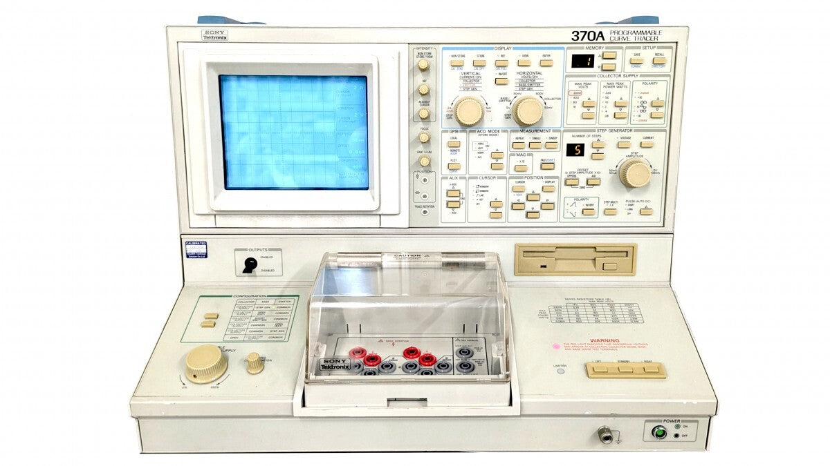 Tektronix 370A Curve Tracer with Calibration Certificate [w1179552550]