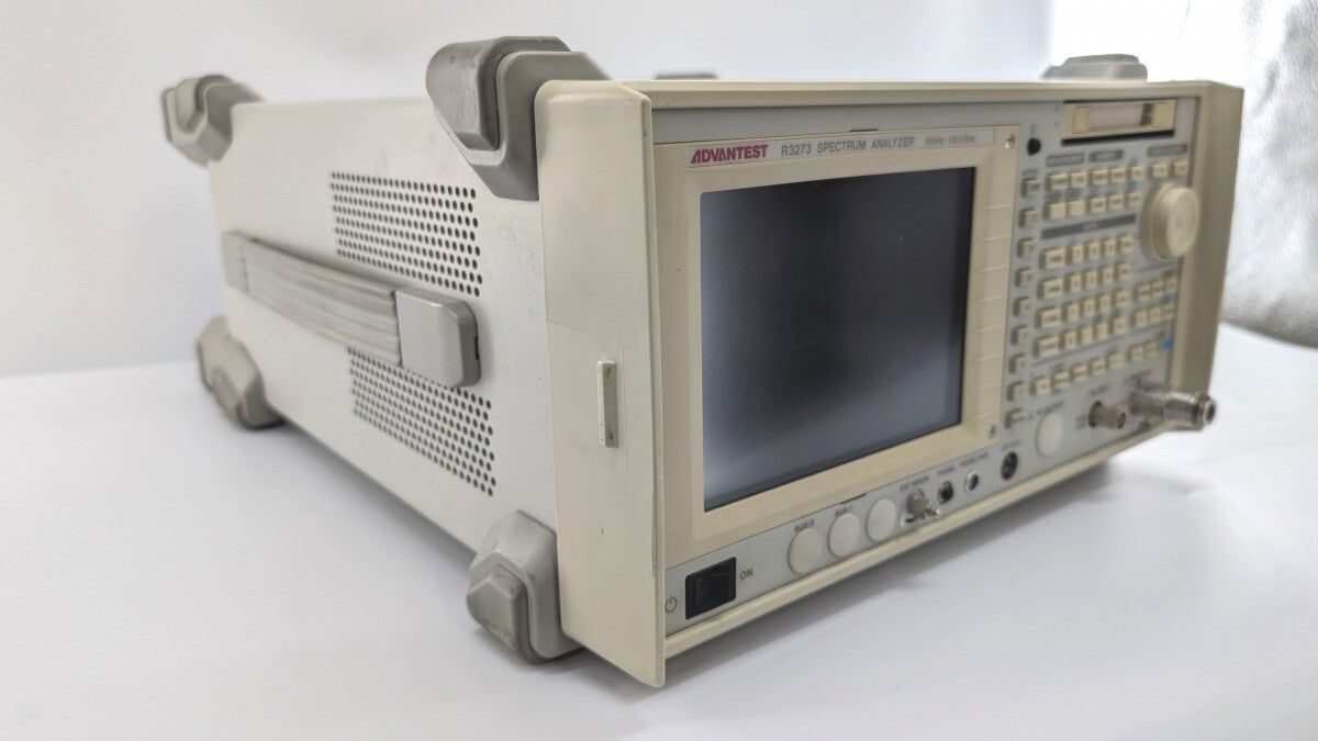 R3273 Spectrum Analyzer 100 Hz to 26.5 GHz Advanced Test [x1180111144]