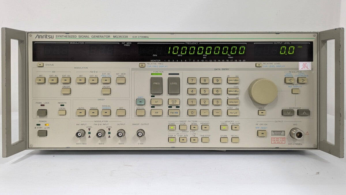 Anritsu MG3633A Synthesizer/Level Generator 10kHz to 2.7GHz [j1180125271]
