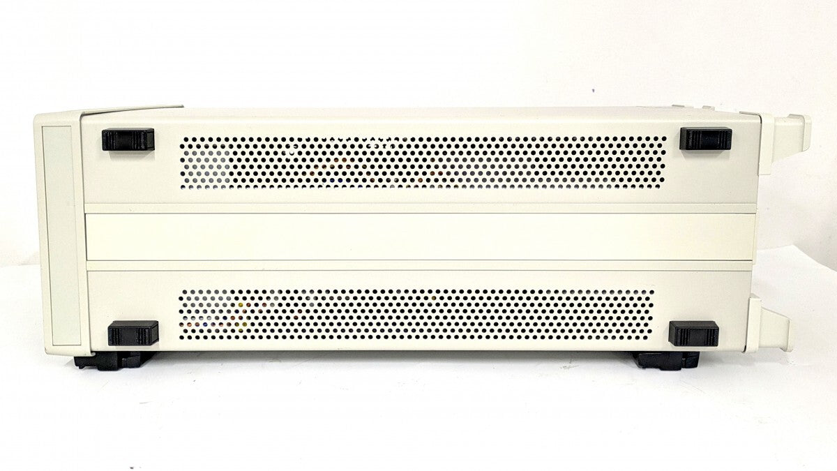 ADCMT 174050036 DC Voltage and Current Source [m1181146515]