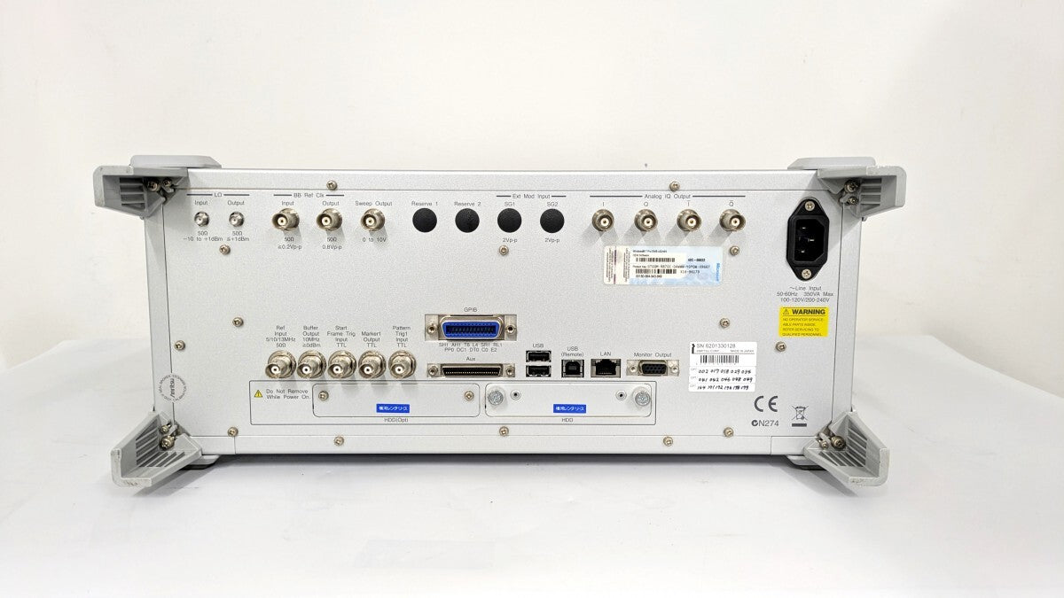 Anritsu MG3710A Digital Modulation Signal Generator [l1181396058]