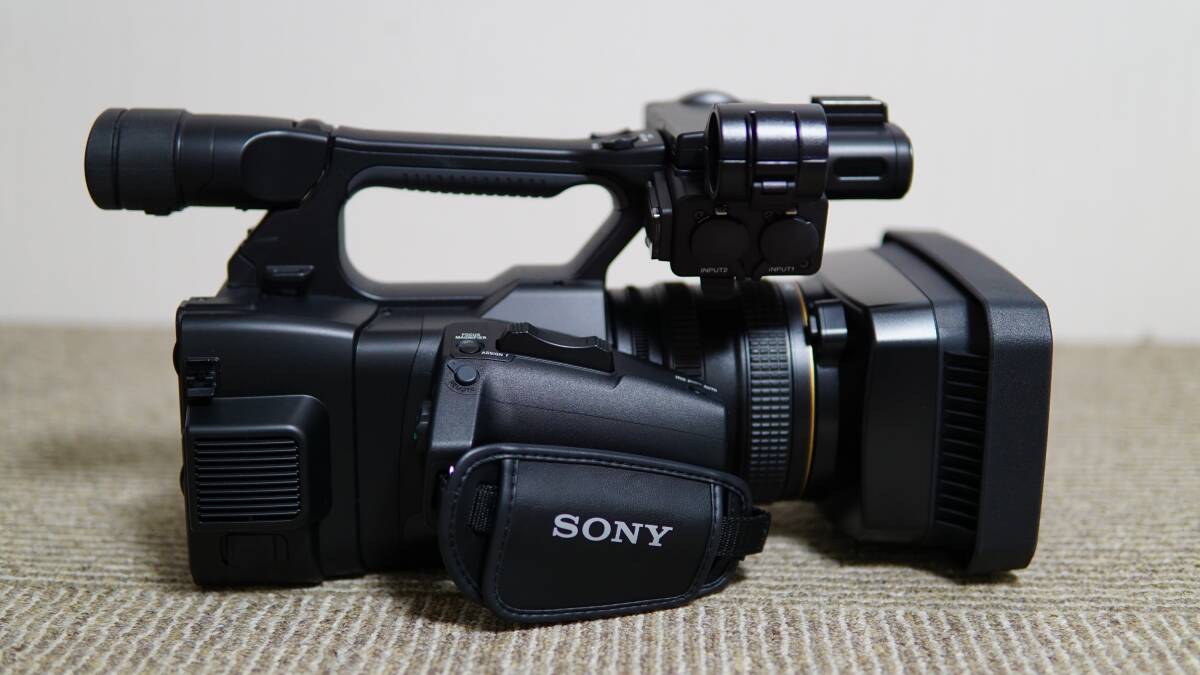 SONY FDR-AX1 Video Camera Recorder [m1198954712]