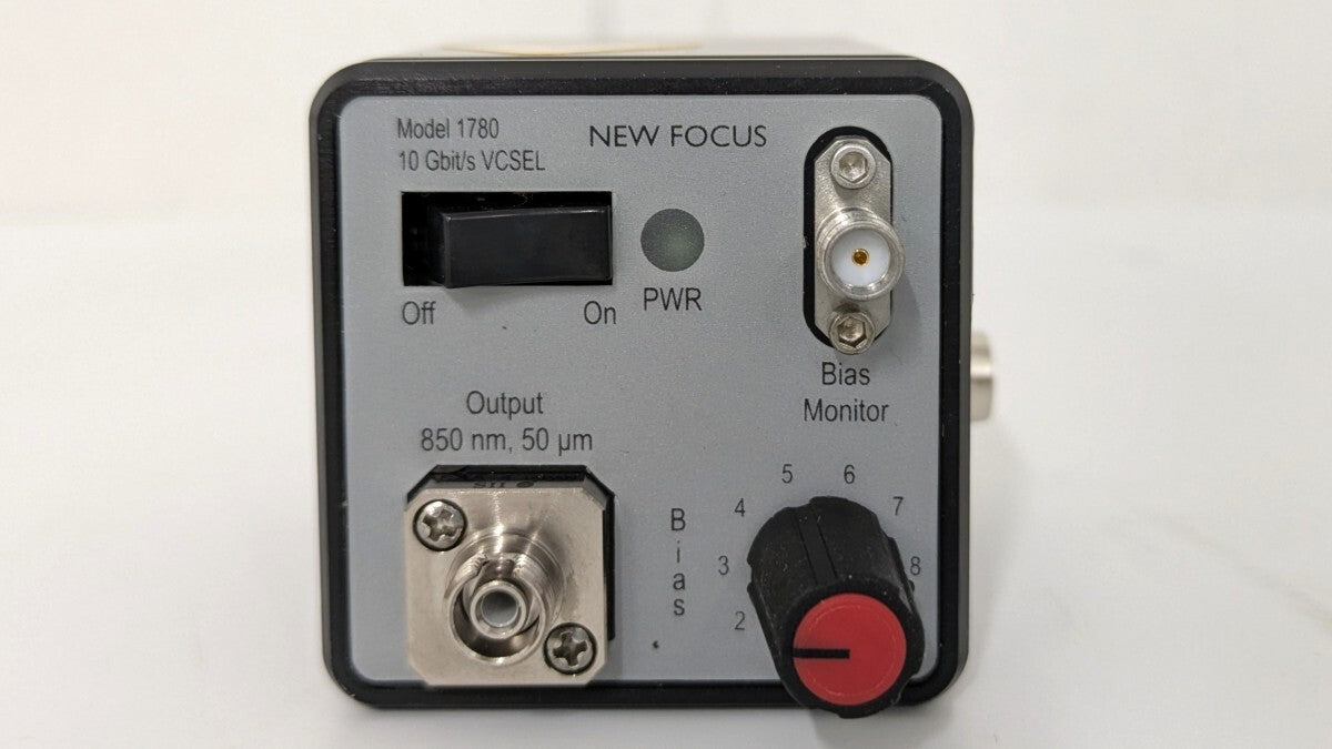 Newport New Focus 1780 10-Gbit/s 850-nm VCSEL Multimode Source FC 50/125 um [x1198979036]