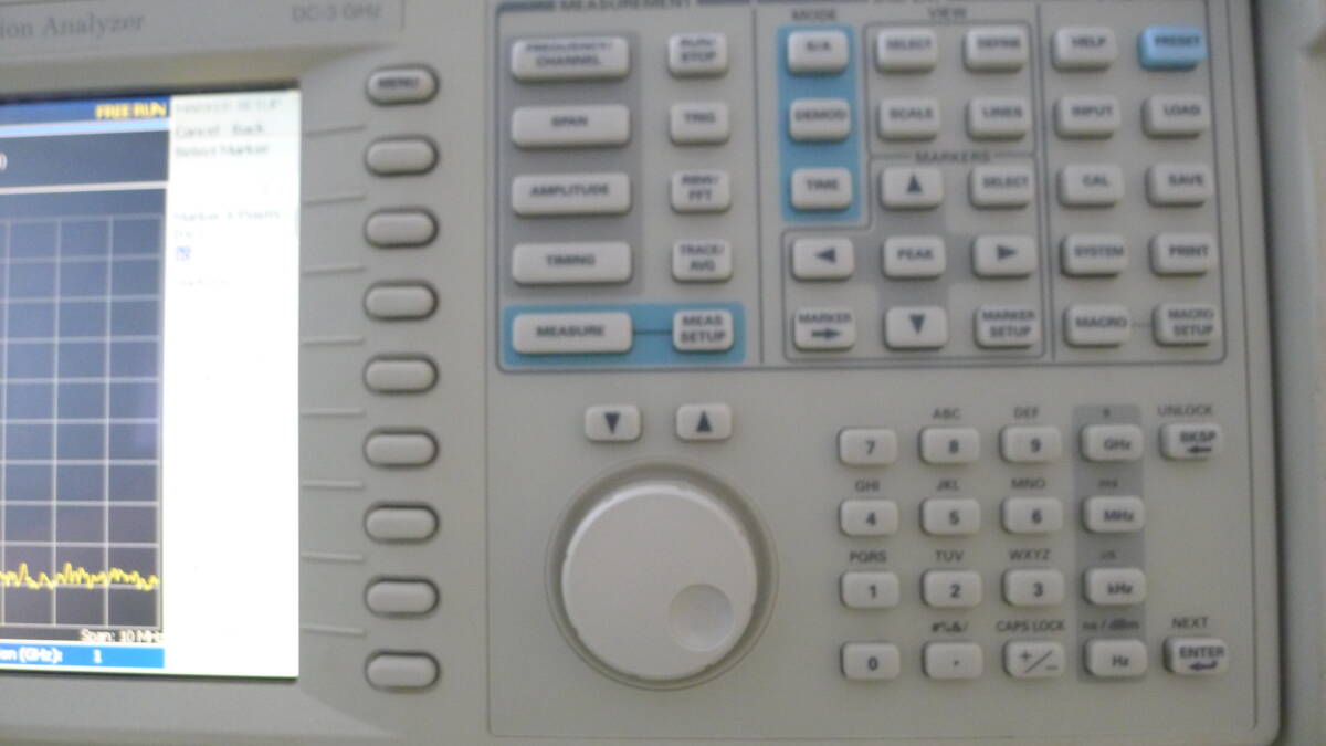 Tektronix WCA230A Real-time Spectrum Analyzer [f1203146764]