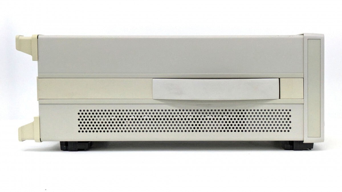 ADCMT DC Voltage/Current Source Monitor S/N:040400177 [e1203300469]