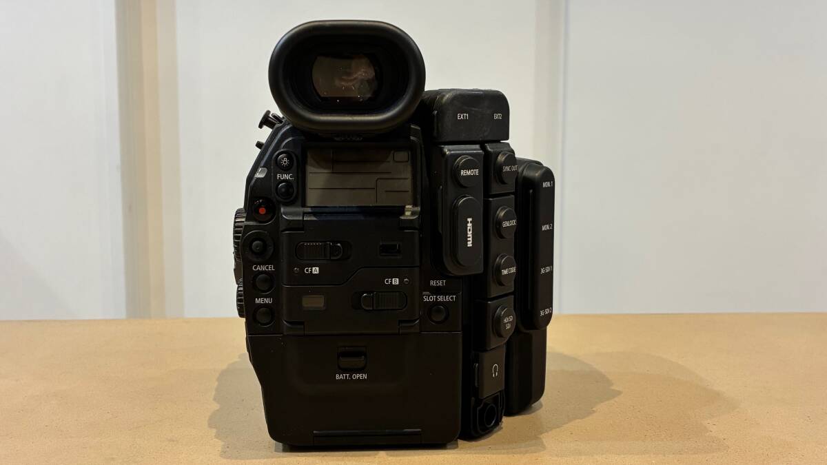 Canon EOS C500 EF Mount Camera [o1208693734]