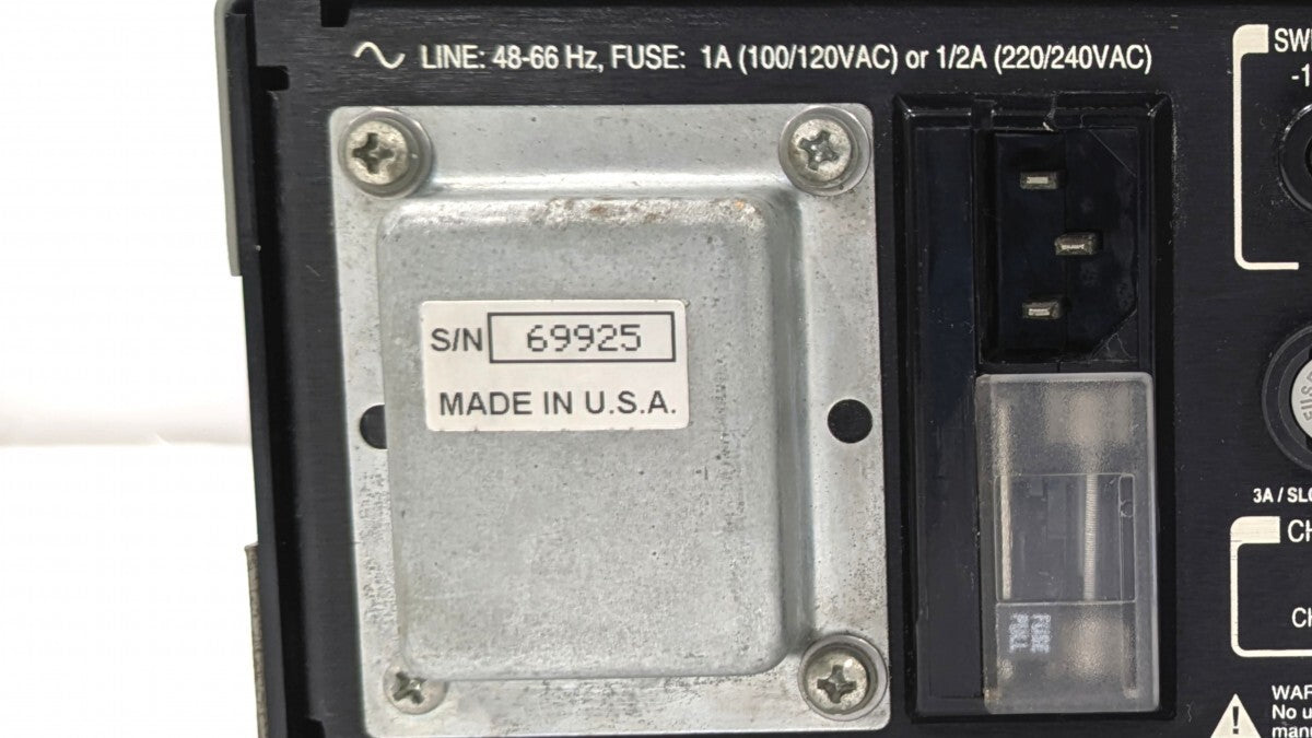 Stanford Research SR560 Low Noise Voltage Preamplifier [e1215915518]