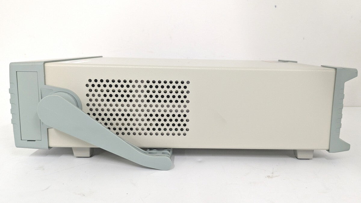 ADCMT 7352A Digital Multimeter [v1218118077]