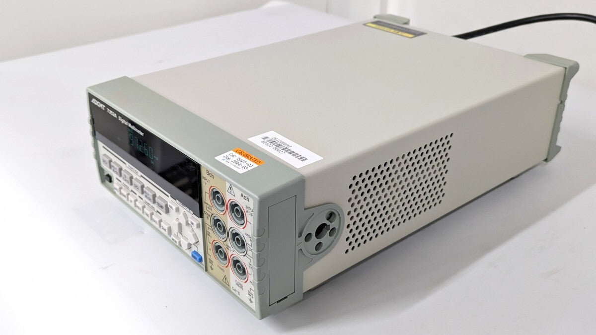ADCMT 7352A Digital Multimeter [f1218117072]