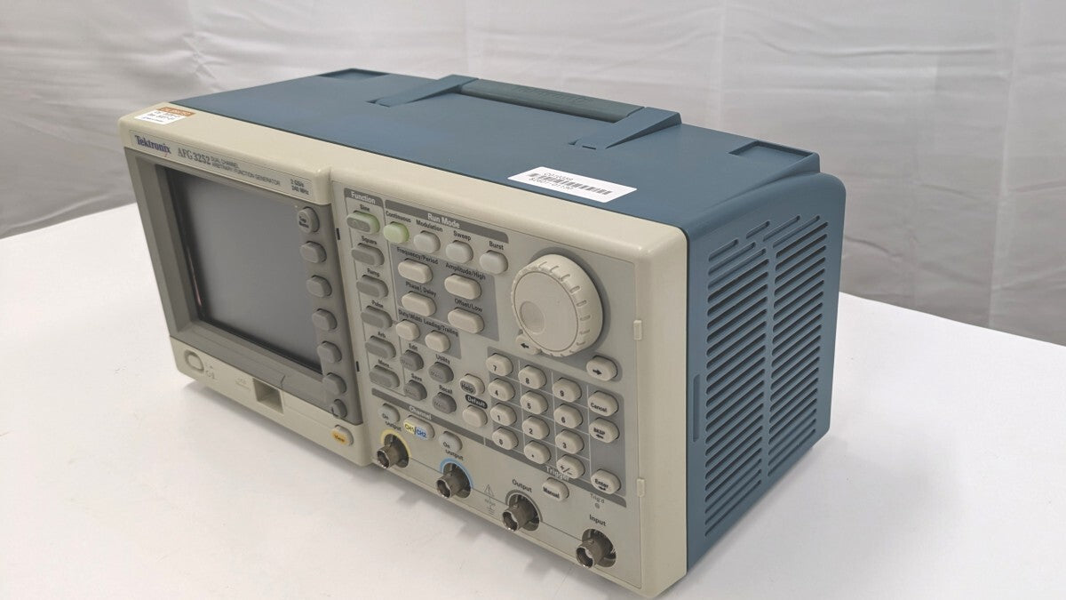 Tektronix AFG3252 Arbitrary Waveform Function Generator [s1219121522]